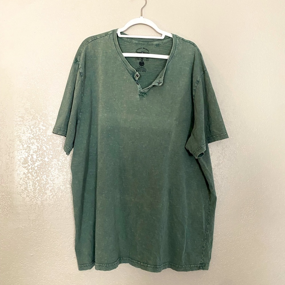 🔴SOLD🔴 Lucky Brand • Henley short sleeve